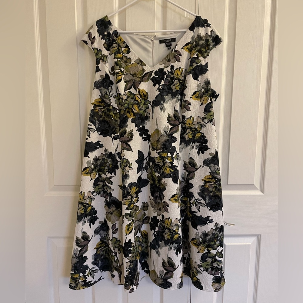 Adorne floral dress 20w